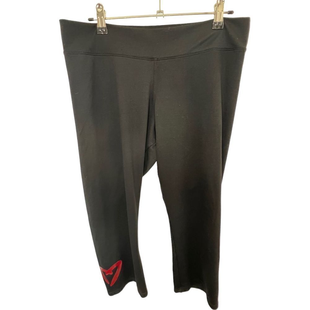Zumba Cropped Athletic Lightweight Leggings With Heart Red Design